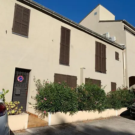 Cosy Et Parking Apartment Pietranera